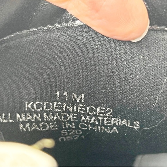 CALVIN KLEIN DENEICE WHITE FAUX LEATHER SIDE ZIP ANKLE BOOTIES WOMENS SZ 11 - Picture 8 of 11